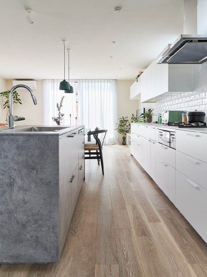 美しいデザインと機能性を兼ね備えたkitchenhouseのキッチンを採用
