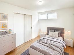 【子供部屋イメージ】全居室に収納完備。（写真：3階北洋室6帖） ※掲載画像は、完成建物の画像にCGで家具を合成配置したものです。実際にはモデルセッティングはございません。