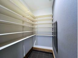 1階　SIC　ご家族の履物もすっきり収納できます！