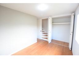 2号地　2階洋室6.5帖