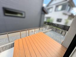 2号地　ウッドデッキ