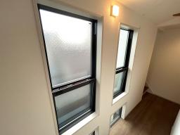 ３階上げ下げ窓