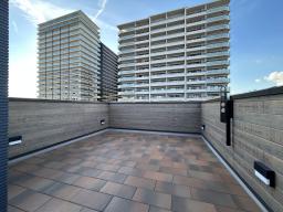 屋上ルーフテラス１０．６J