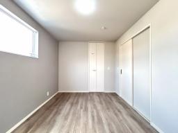 【2号地洋室6.7帖】