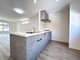 【2号地キッチン】