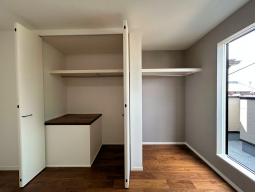３階　洋室7.5帖　収納