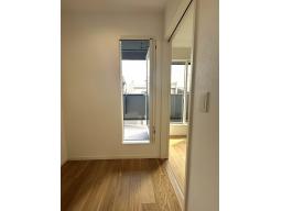 ３階バルコニー入口