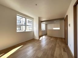 ２階LDK１６．１J