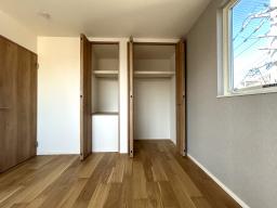 ３階洋室６．１J　クローゼット