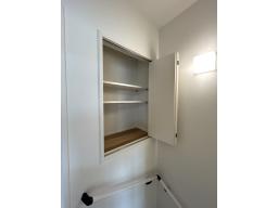 階段上収納スペース