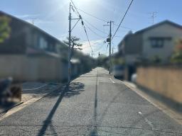 現地前道は広々６．６M！