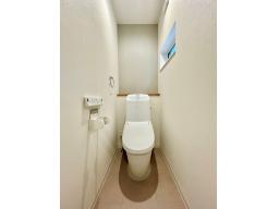 トイレは2カ所あるので、来客時も安心！