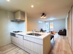 【1号地LDK18帖】