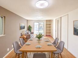 バルコニーから届く光と風が心地いい、家族が自然と集まる明るい２階LDK。 ※掲載画像は、完成建物の画像にCGで家具を合成配置したものです。実際にはモデルセッティングはございません。