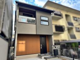 外観　二台駐車可能