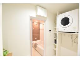 ランドリールームから浴室