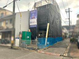 北側の道(非道路）は幅員約３ｍ。