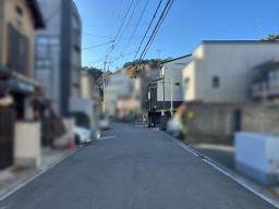 前道(南向)約４ｍ