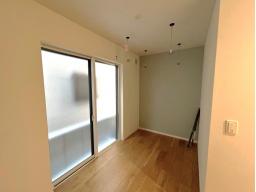 1階　サービスルーム