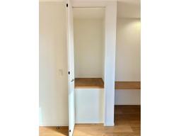 3階　9.7帖　収納