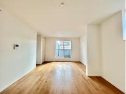 陽当たり、風通し共に良好でご家族みんなで過ごす空間をより心地良くしてくれます！