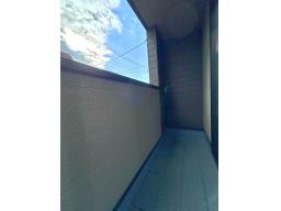 2階　LDK直通南向きバルコニー！日当たり良好です！