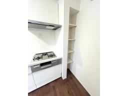 【パントリー】調味料やストック品を収納するのに大活躍♪