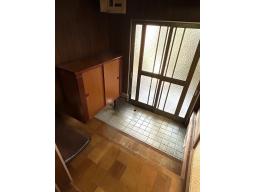 広々とした玄関