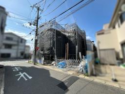 東側外観(2026年3月撮影)