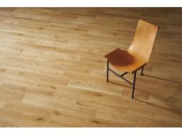 【床材：朝日ウッドテック ライブナチュラルMRX イメージ画像】天然木の豊かな表情味わいを採り入れた突板プローリング「朝日ウッドテックライブナチュラルMRX」採用！