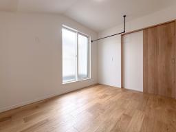 洋室5.2帖　ご家族それぞれのプライベート空間を確保。