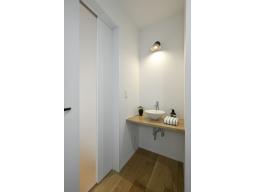 【同分譲地・施工事例】玄関手洗いスペース：お客様を奥の水回りまで誘導しなくてOK！