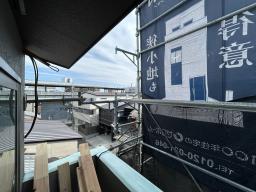 ２階バルコニーからの眺望。 JR円町駅まで徒歩１分です。