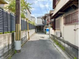 北向き撮影　前面道路(2026年4月撮影)