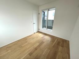 【洋室6帖】 子ども部屋や趣味の部屋にも使いやすい、シンプルな居室です。