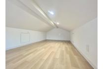 季節の家電製品やアウトドア用品、お子さんの思い出の品物など収納して生活スペースを圧迫しない大空間収納庫。