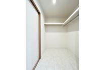 家族全員の衣類をまとめて収納できるファミリークローゼット。