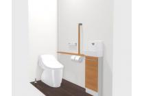 1階トイレ：水アカがこびりつかず、お掃除がラクラク。強力な水流が便器鉢内のすみずみまで回り、少ない水でもしっかり汚れを洗い流します。