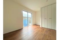 【1階6.4帖】大きな窓から光が入り、明るく心地よい空間です。