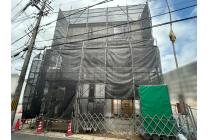 只今建築中！