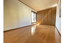 【2階洋室7.5帖】ゆとりのある広さで主寝室や子ども部屋など、暮らし方に合わせて使えます。