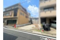 【現地土地写真】スーパー・コンビニ・銀行・郵便局が徒歩圏内。日々の暮らしに便利な住環境です。