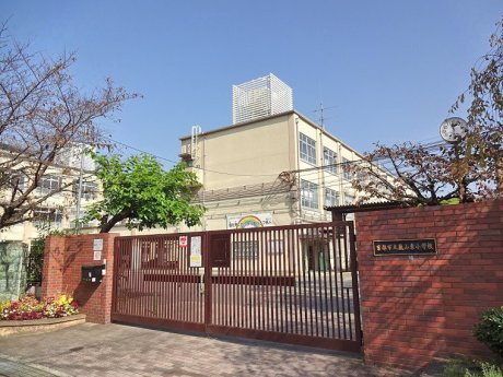 京都市立嵐山東小学校　徒歩13分(1040ｍ)