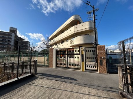 ずし保育園まで402m　徒歩6分