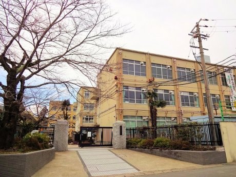 京都市立蜂ケ岡中学校　徒歩13分(1040ｍ)