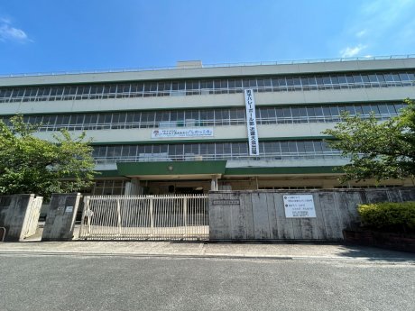 茨木市立東雲中学校まで1041m　徒歩14分