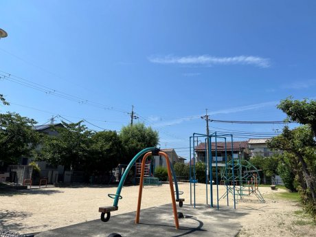 鮎川第一児童遊園まで350ｍ　徒歩5分