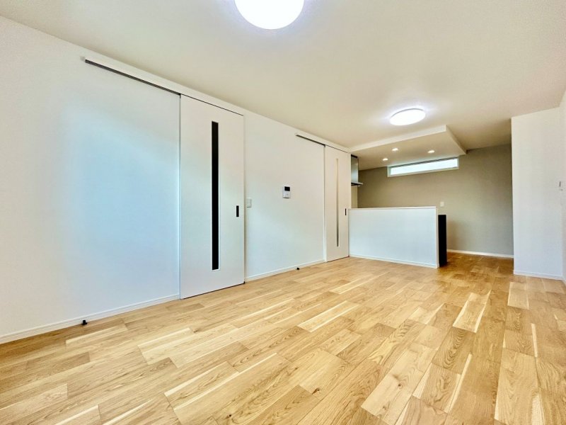 15.2帖LDK。対面式キッチンでご家族、ご友人との語らいも楽しめます。