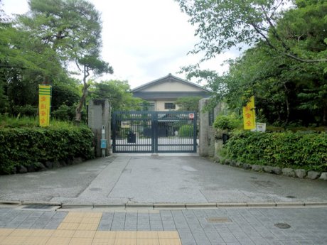 京都市立嵯峨小学校　徒歩8分(640ｍ)