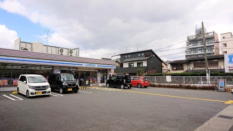 ローソン一乗寺宮ノ東町店　徒歩5分　400ｍ